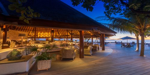 seychelles-booking-Denis-Private-Island-restaurant2  (© Seychellen Buchen)