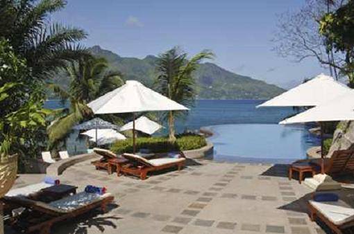 seychelles-hilton-piscine  (© Vision Voyages TN / Hilton Seychelles Northolme Resort & Spa)