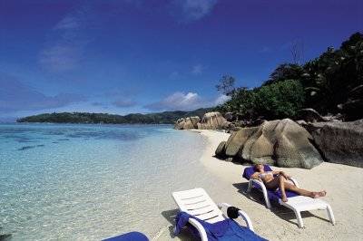 seychelles-new-emerald-plage2  (©  / New Emerald Cove Hotel)