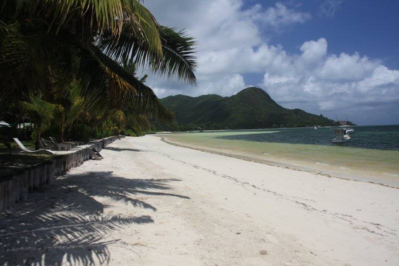 seychelles-praslin-indian-ocean-lodge-plage4  (© Seychellen Buchen)